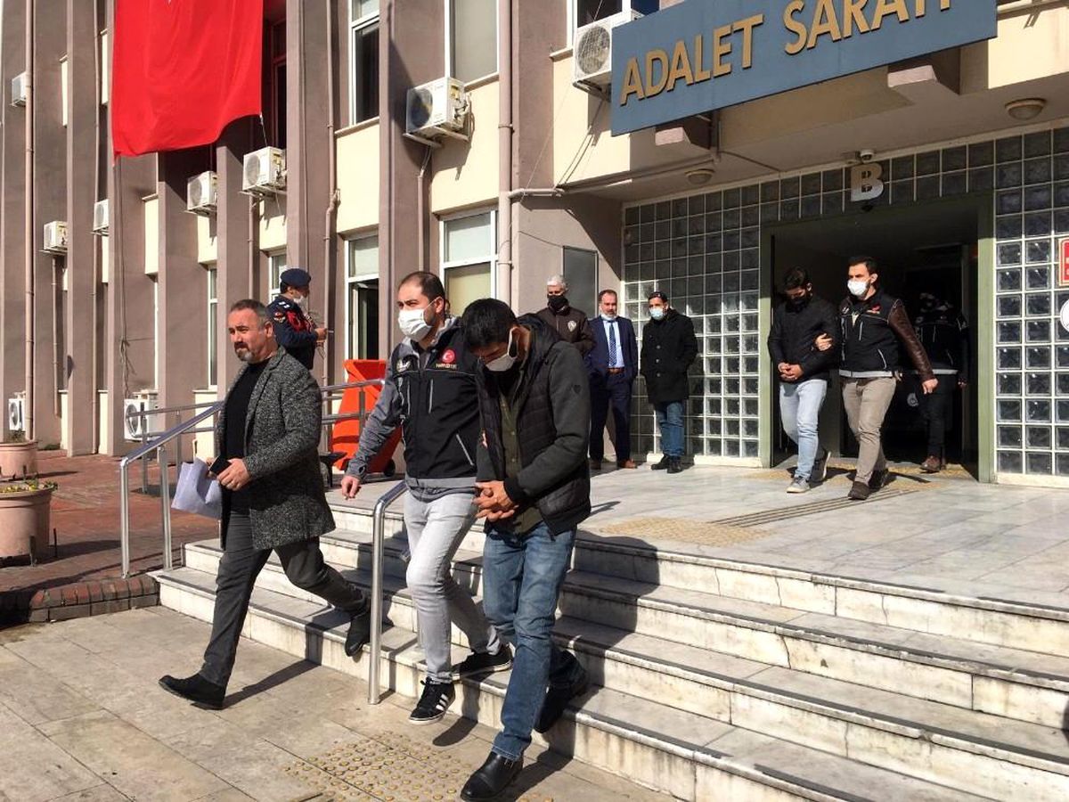Uyuşturucu operasyonunda yakalanan 2 şüpheli tutuklandı