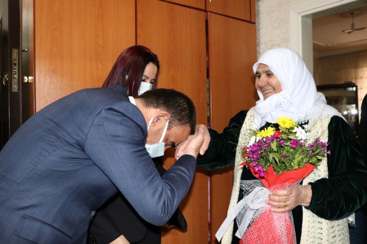 Son dakika! Vali Hacıbektaşoğlu, şehit yakınlarını yalnız bırakmadı
