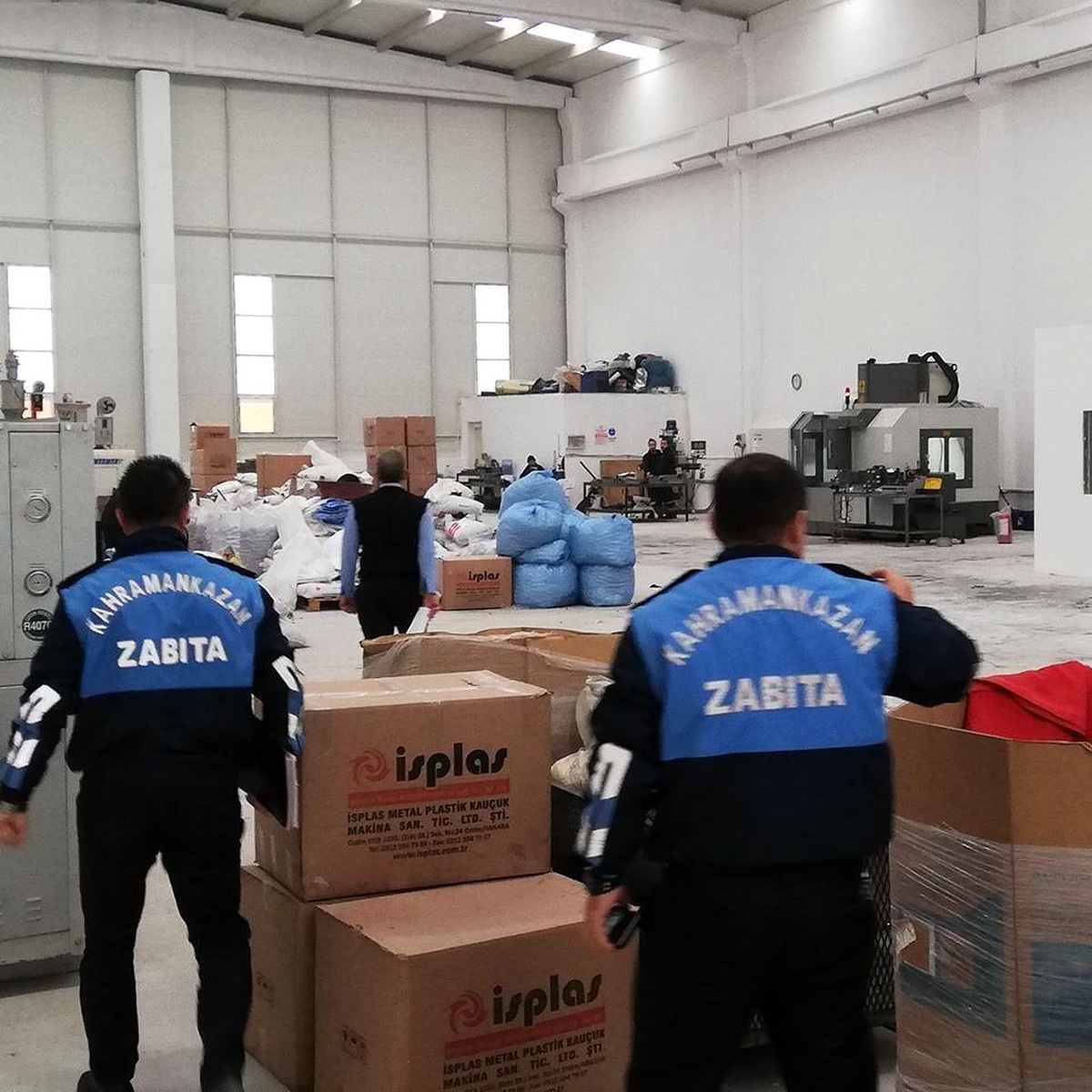 Zabıta çevreyi kirletenlere geçit vermiyor