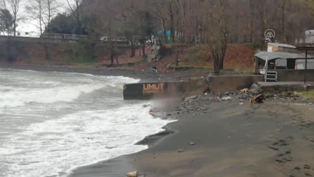 ZONGULDAK - Düzce\'de kaybolan kişinin cesedi Zonguldak\'ta deniz kenarında bulundu