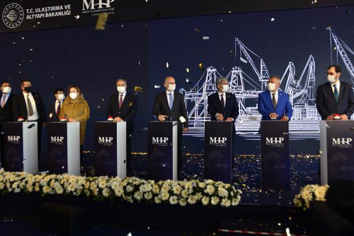 Son Dakika | Bakan Karaismailoğlu: Çukurova Bölgesel Havalimanı\'nın ilk etabı 2022\'de tamamlanacak (2)