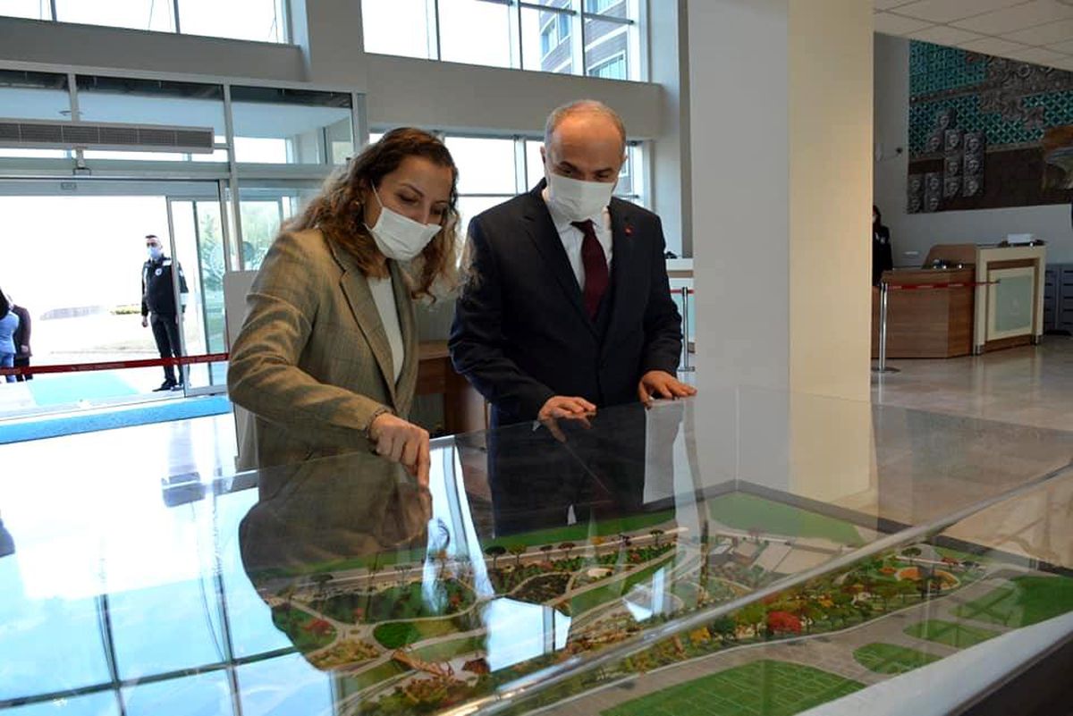Son dakika haber! Başkan Özlü Düzce Üniversitesi\'nin kuruluşunu kutladı