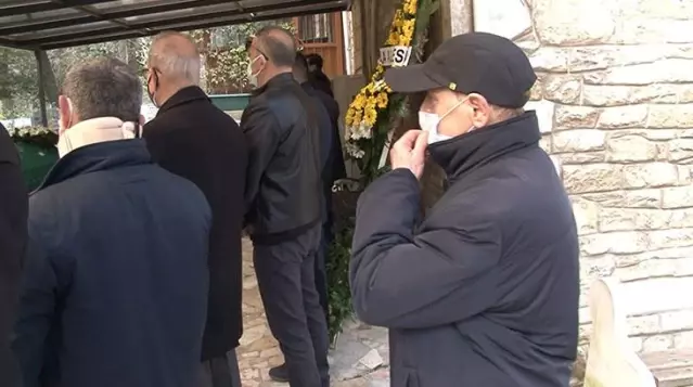 Cenazede ilginç anlar: 20 yıllık borcunu alamayınca hakkını helal etmedi Cenazede ilginç anlar: 20 yıllık borcunu alamayınca hakkını helal etmedi