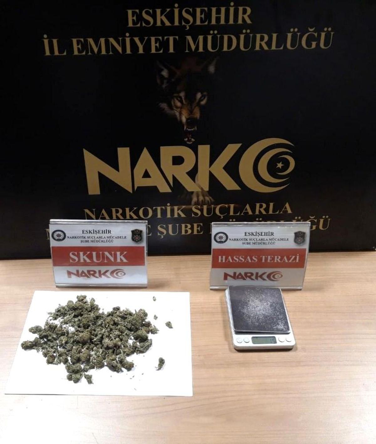 Son dakika haber! Eskişehir\'deki uyuşturucu operasyonunda 29 gram skunk ele geçirildi