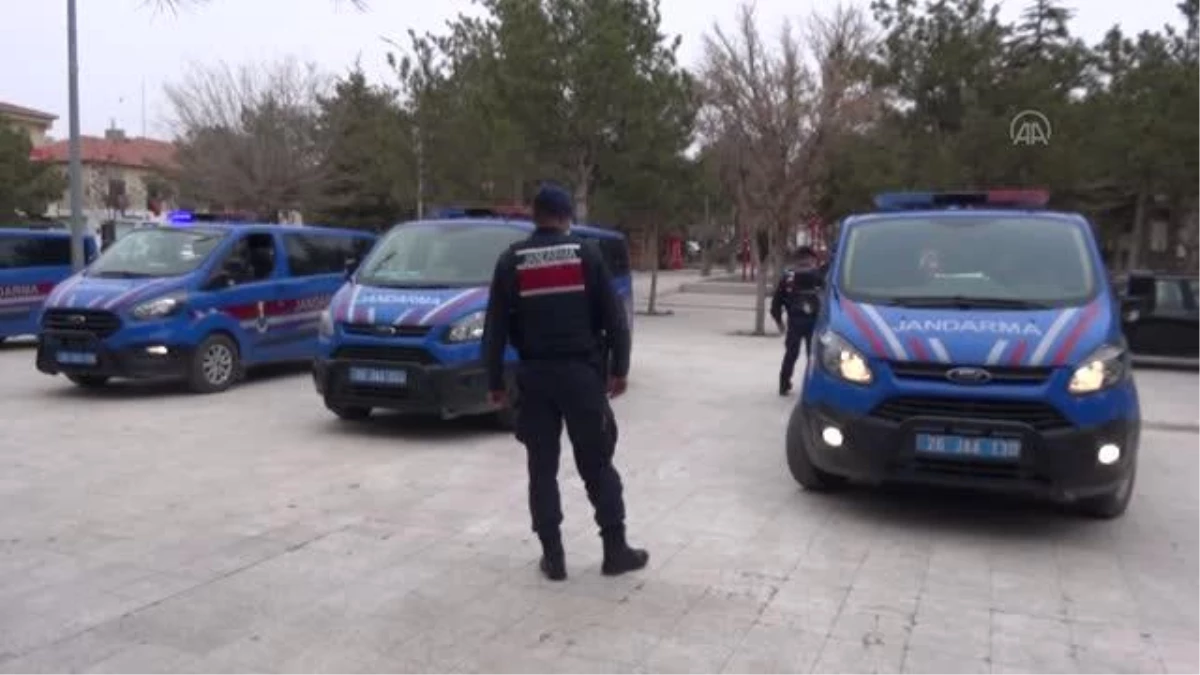 Son dakika haberi... Eskişehir\'de jandarmanın uyuşturucu operasyonunda 14 şüpheli yakalandı