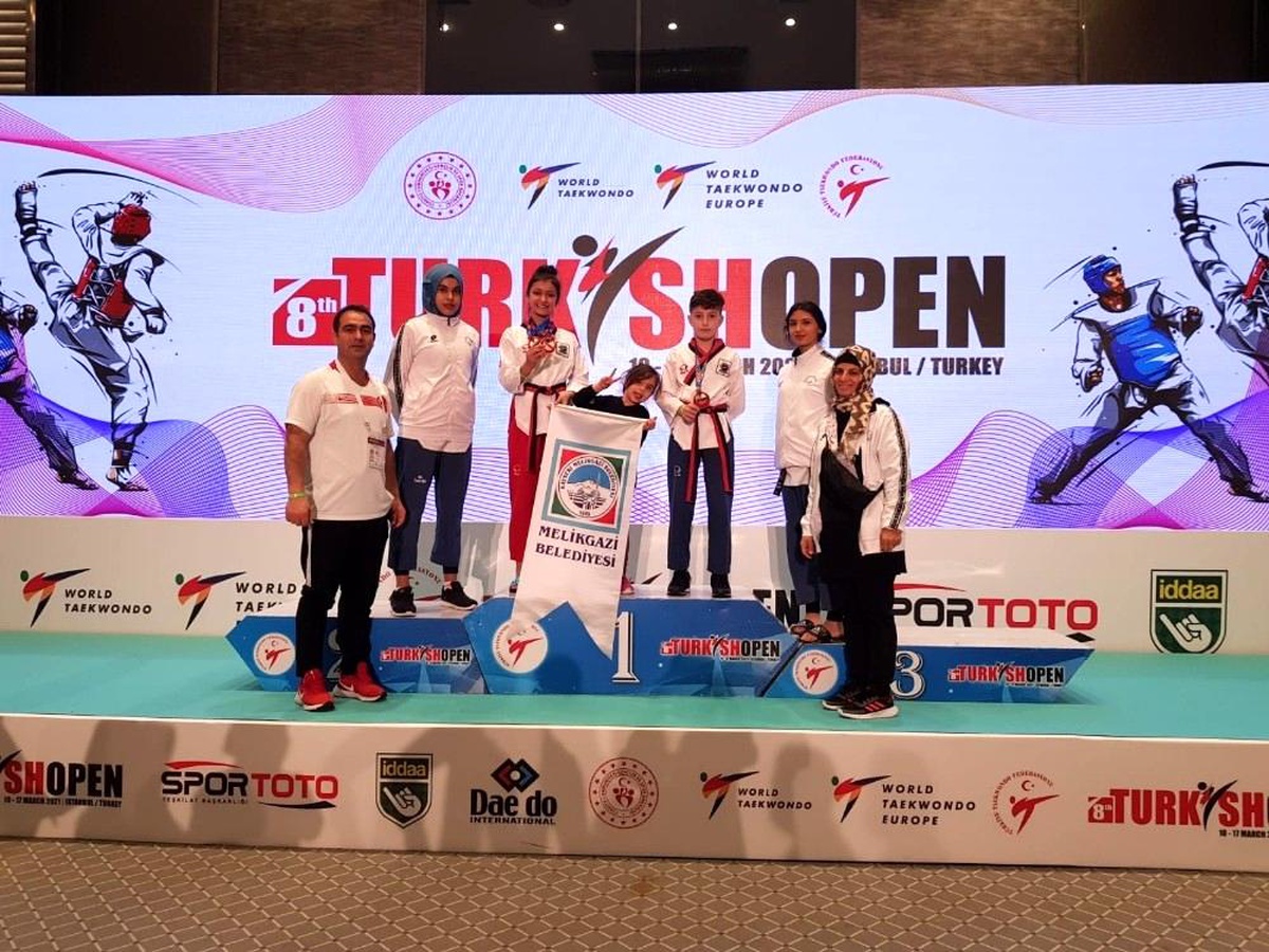 Melikgazi Belediyesi\'nin yıldız sporcuları Uluslararası Turkish Open\'de parladı