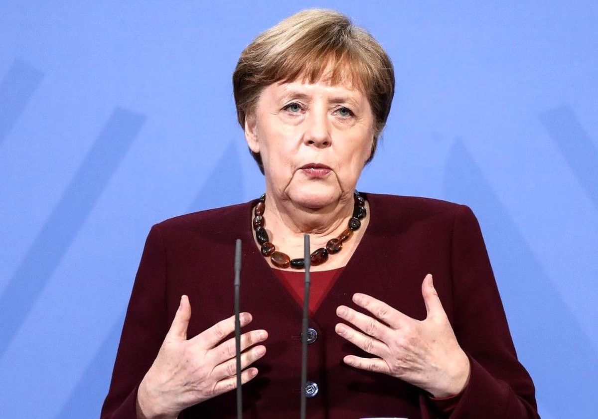 Merkel: "AstraZeneca aşısı yaptırırdım ama sıramı bekliyorum"