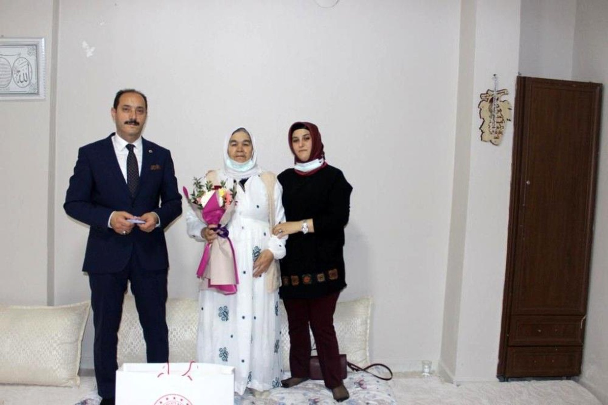 Şırnak Cumhuriyet Başsavcısı Al, şehit ailesi ile bir araya geldi