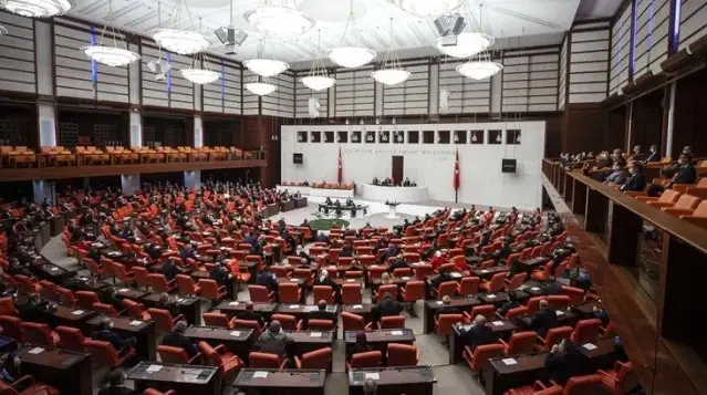 Son Dakika! AK Parti'den kapatma davasıyla ilgili ilk yorum: Hukuk HDP'nin yürüttüğü siyasetin karmaşık ilişkiler ağına dair harekete geçmiştir Son Dakika! AK Parti'den kapatma davasıyla ilgili ilk yorum: Hukuk HDP'nin yürüttüğü siyasetin karmaşık ilişkiler ağına dair harekete geçmiştir