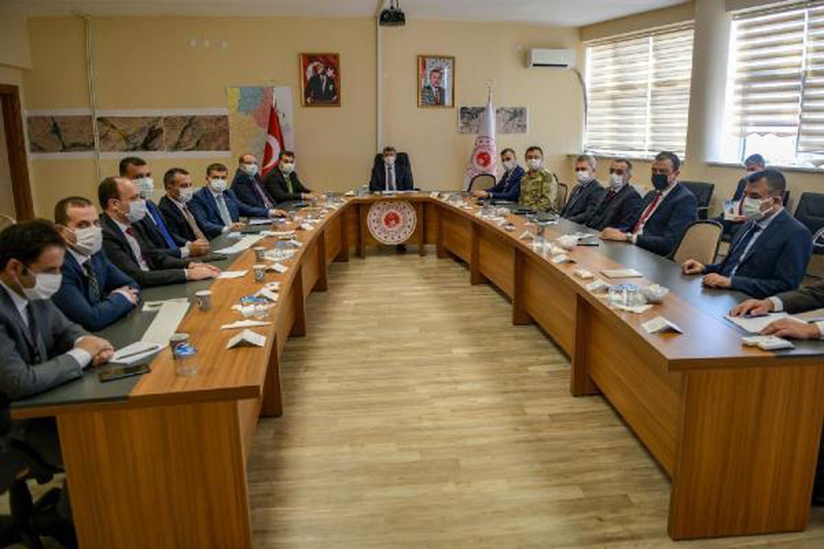 Van\'da aşı olan 65 yaş ve üzerindekilerin \'ücretsiz toplu taşıma\' kısıtlaması kalktı