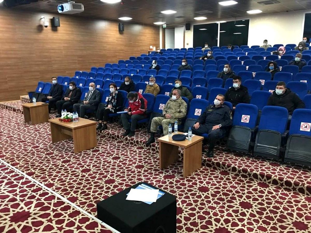 Van\'da \'İnci Kefali Av Yasağı Koordinasyon ve Bilgilendirme Toplantısı\' yapıldı