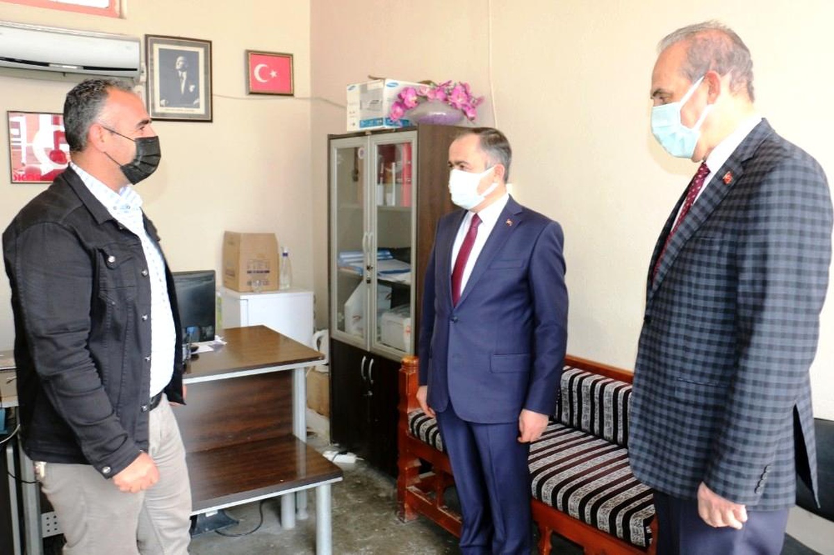 Yalçınkaya, esnafı ziyaret etti
