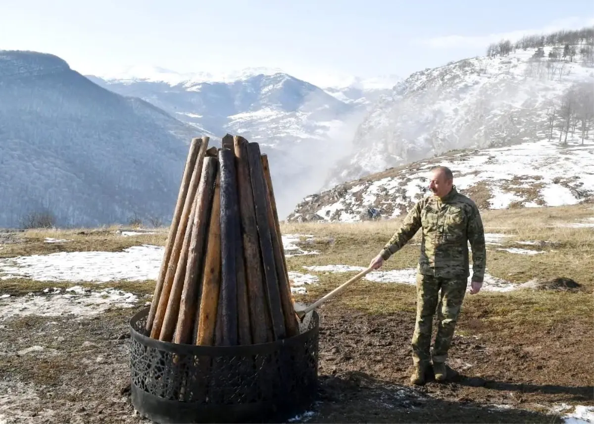 Son dakika haberi | - Aliyev, 28 yıl sonra işgalden kurtarılan Şuşa\'da Nevruz ateşini yaktı- "28 yıl sonra Nevruz Bayramını Şuşa\'da Cıdır Ovası\'nda kutluyoruz"