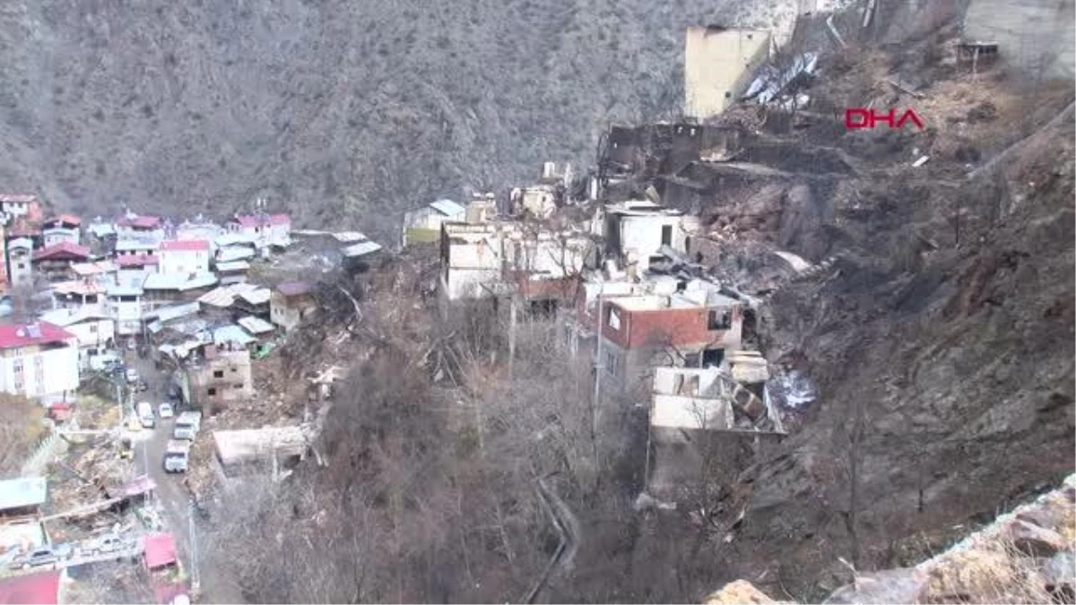 ARTVİN Yanan köyde çadır kurdurmadılar, komşularına evlerini açtılar