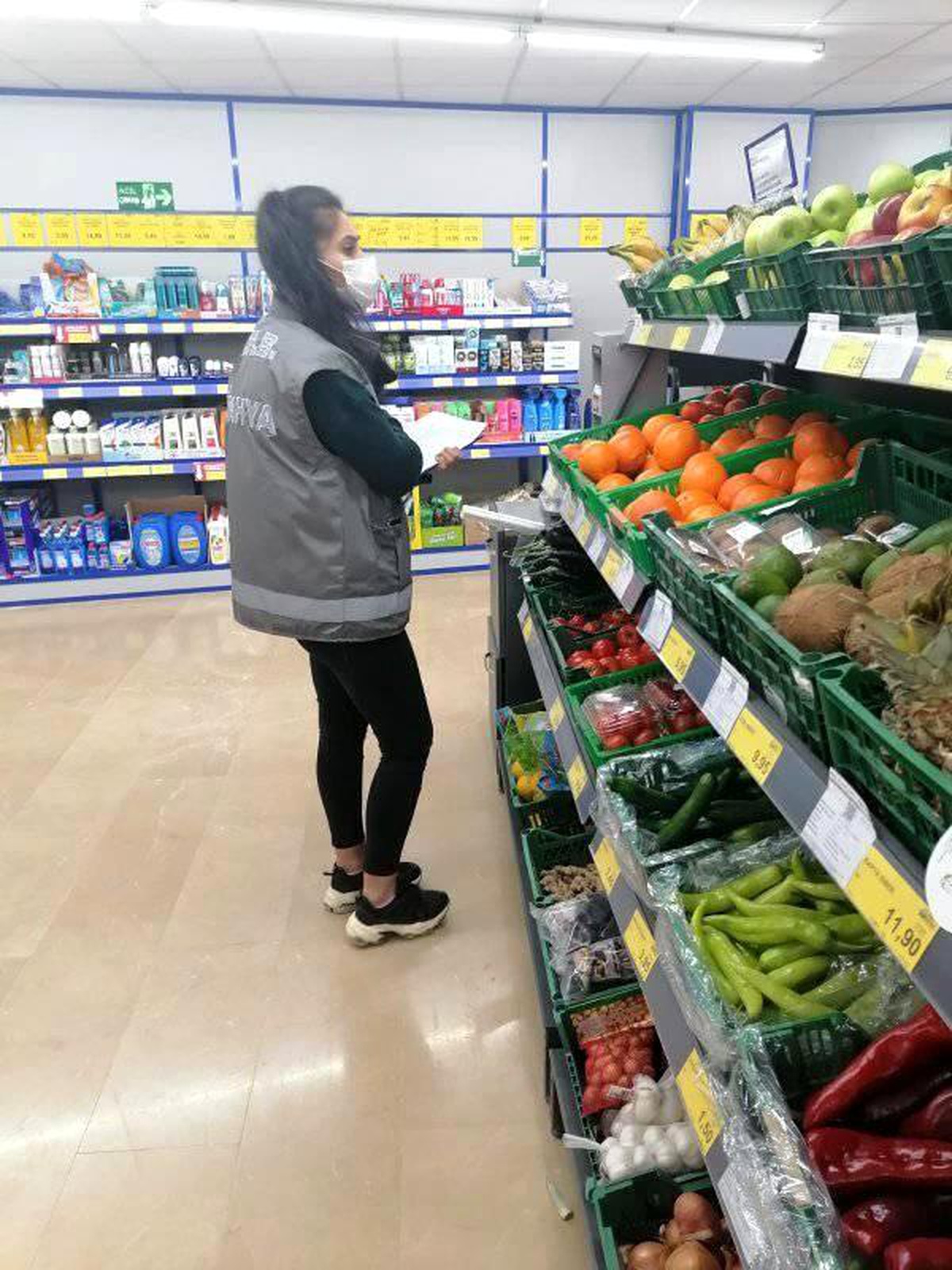 Aslanapa\'da marketlerde fiyat denetimi
