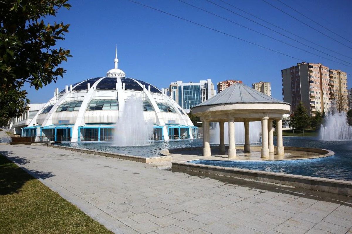 Başakşehir\'in sosyal tesislerinde konforlu hizmet