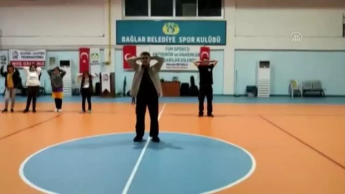 DİYARBAKIR - Ulusal JuJitsu Federasyonundan kadınlar için "öz savunma farkındalık" semineri