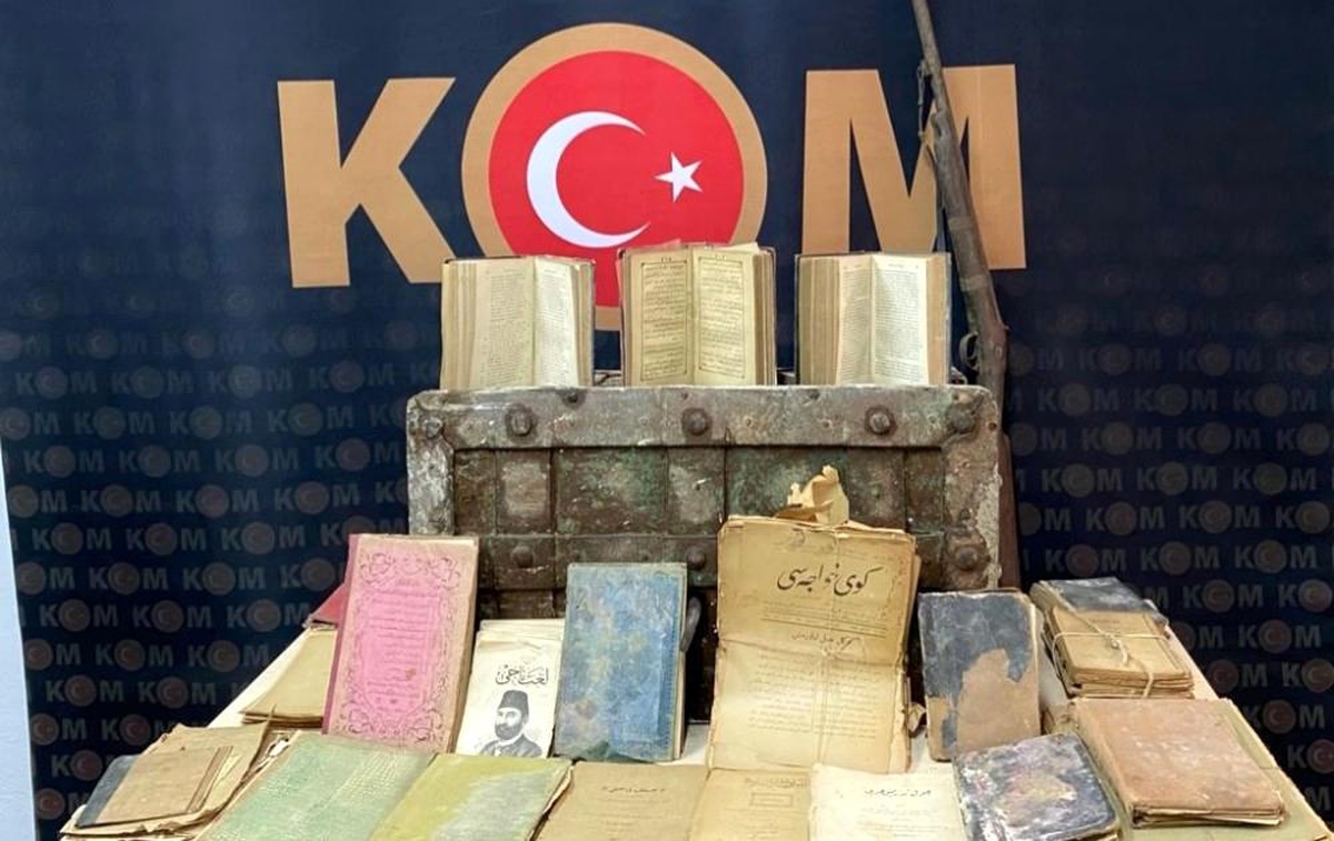 İzmir\'de tarihi eser operasyonu: 1 gözaltı
