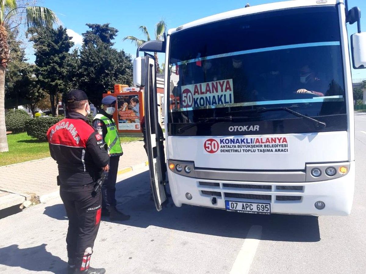 Jandarmadan toplu taşıma araçlarına denetim