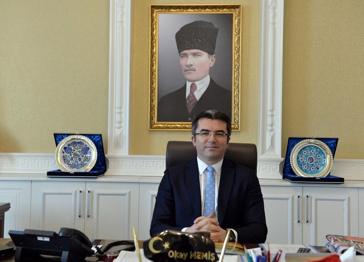 Erzurum Valisi Okay Memiş, Yaşlılar Haftası\'nı kutladı