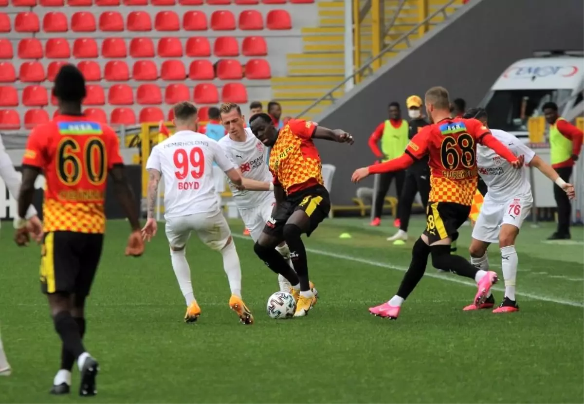 Süper Lig: Göztepe: 3 D.G. Sivasspor: 5 (Maç sonucu)