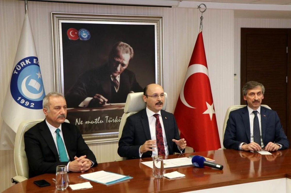 Türk Eğitim-Sen\'den "2023\'e Doğru Türkiye\'de Din Eğitimi ve Değerler Eğitimi Çalıştayı"