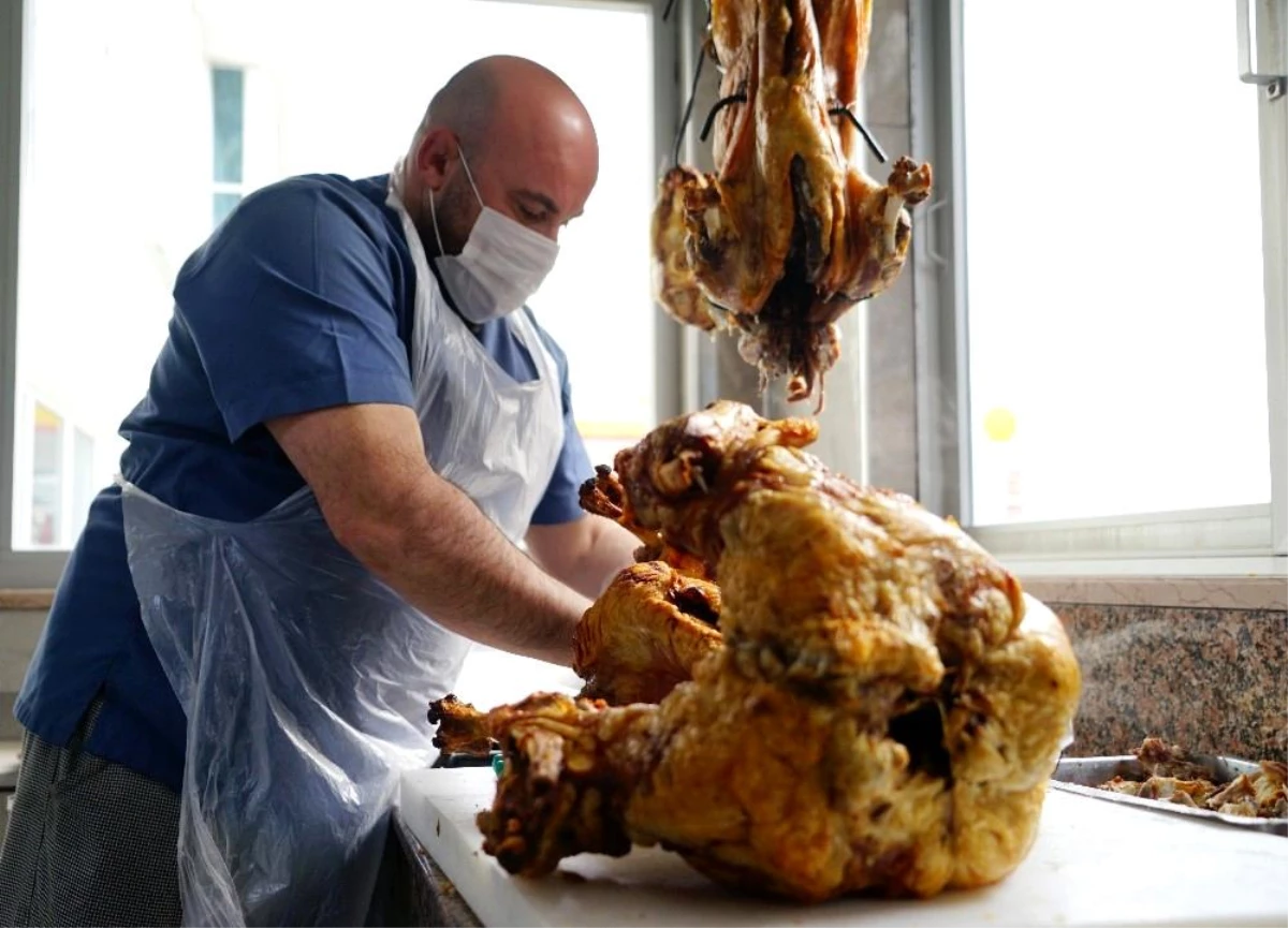 Türk mutfağının en seçkin lezzetlerinden kuyu kebabı sezonu açıldı