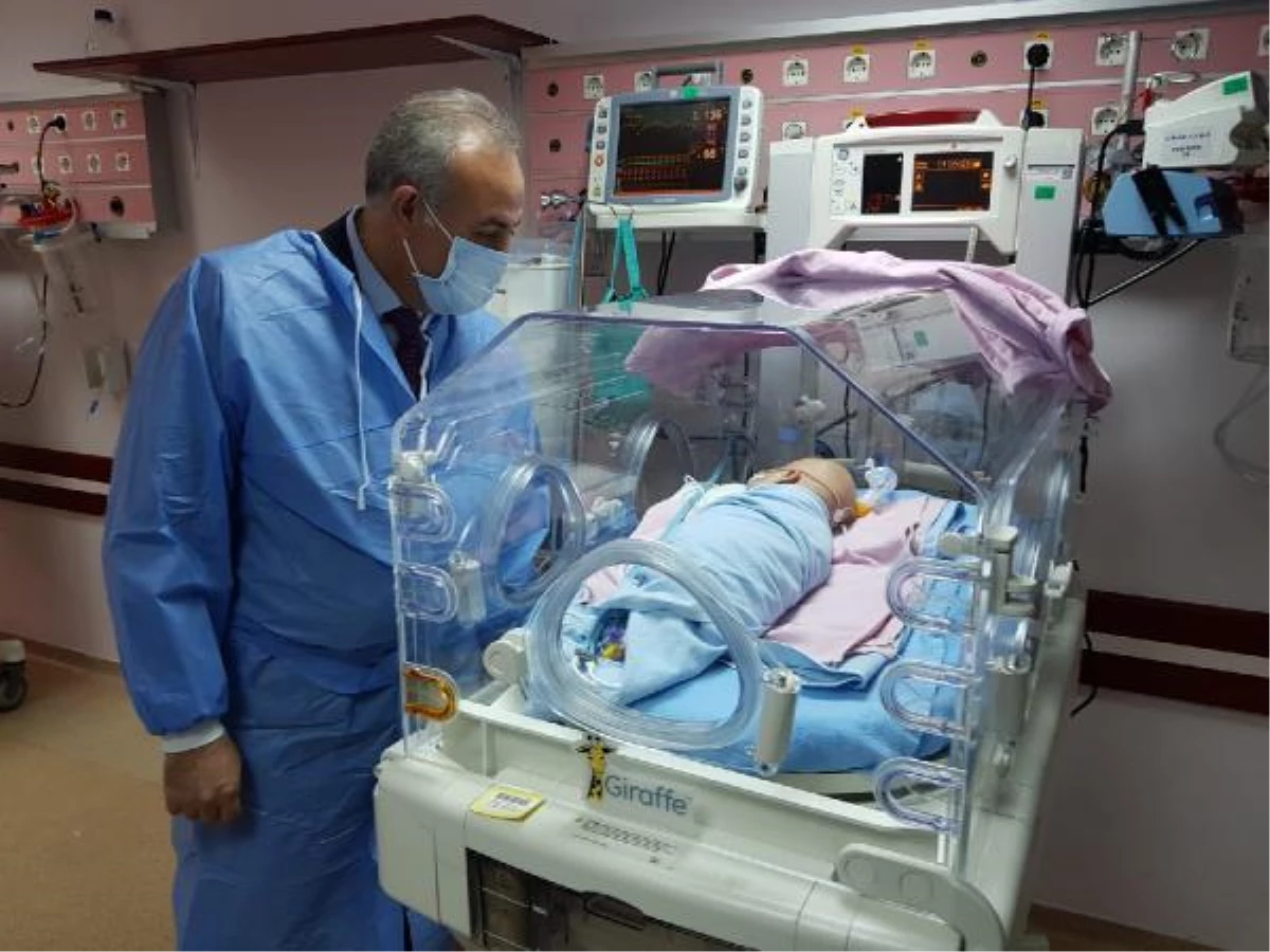 Son dakika haberleri! Uçakta bebeğin hayatını kurtaran doktor vekil, 2 hastaya daha müdahale etmiş (2)