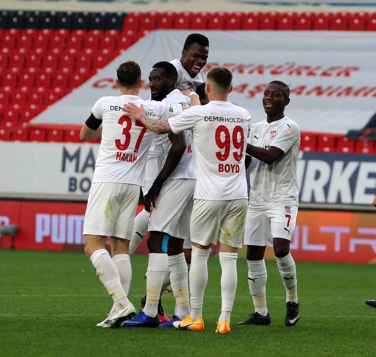 Son dakika haberi... Yiğidolar ligde 9. kez kazandı!