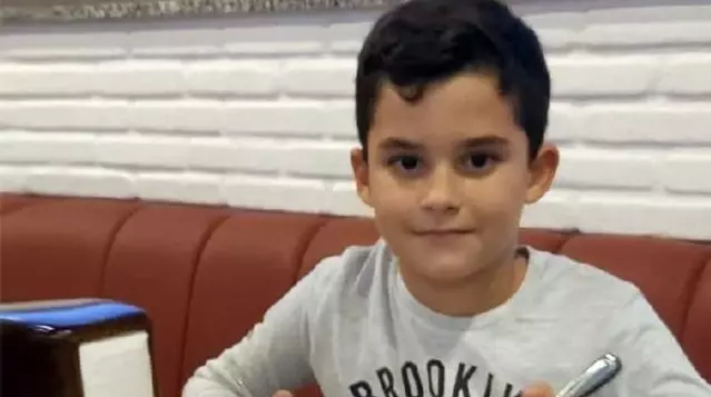 8 ya��ndaki �ocuk, babas�n�n beylik tabancas�n�n ate� almas� sonucu hayat�n� kaybetti