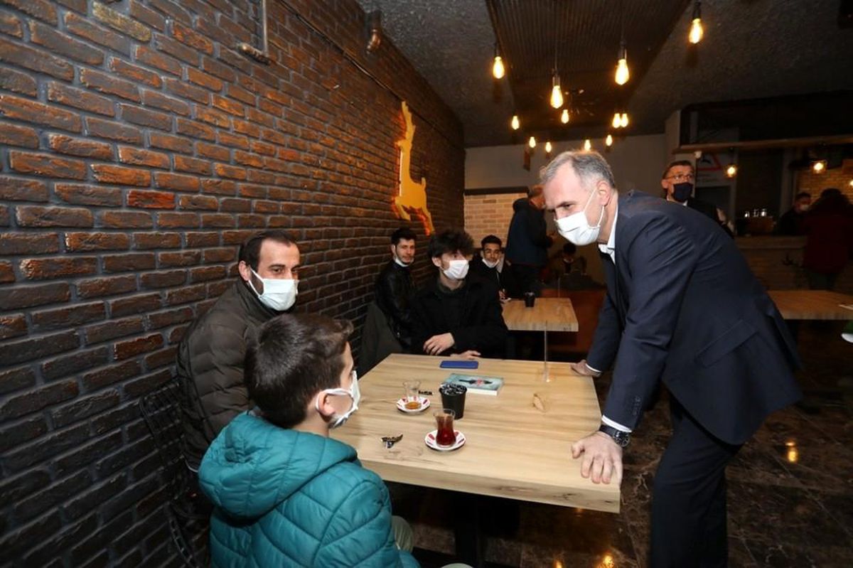 Başkan Alper Taban gençlerle buluştu