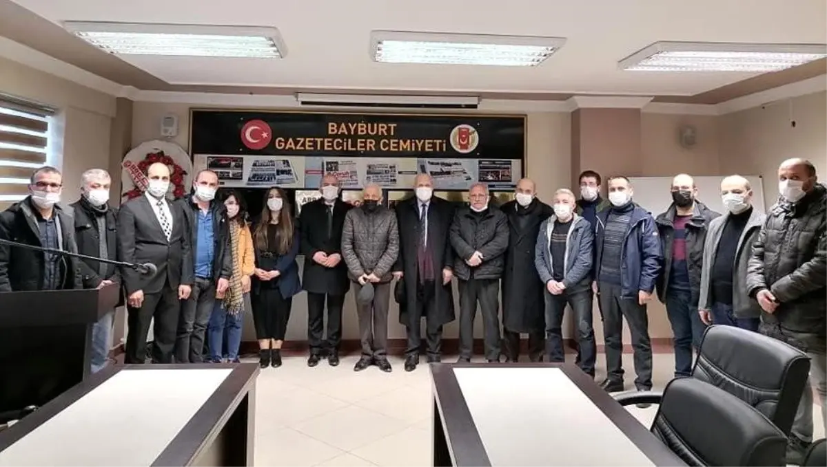 Başkan Pekmezci, Bayburt Gazeteciler Cemiyeti\'nin kongresine katıldı