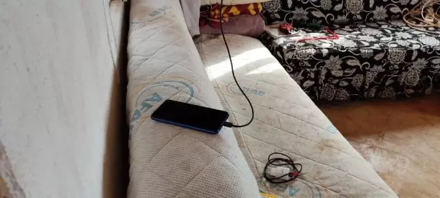 CHP Yönetim Kurulu üyesinin yardım ettiği teröristlerin hücre evi görüntülendi CHP Yönetim Kurulu üyesinin yardım ettiği teröristlerin hücre evi görüntülendi