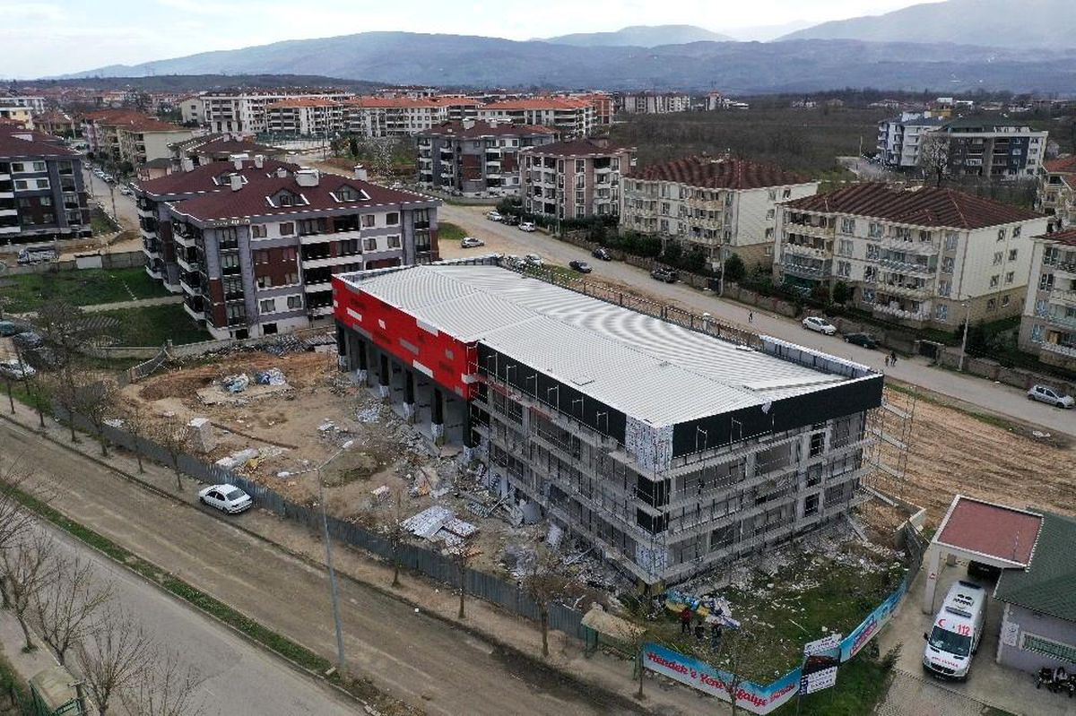 Son dakika: Hendek İtfaiye Binasının yüzde 97\'si tamam