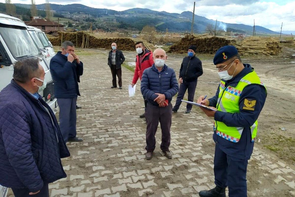 Son dakika... Jandarmadan okul servis araçlarına denetim