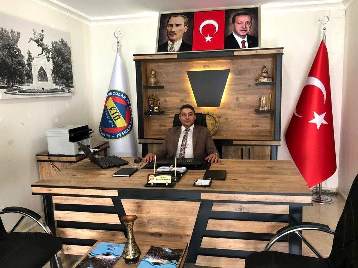 Kamyoncular ve tırcılar kontak kapatıyor