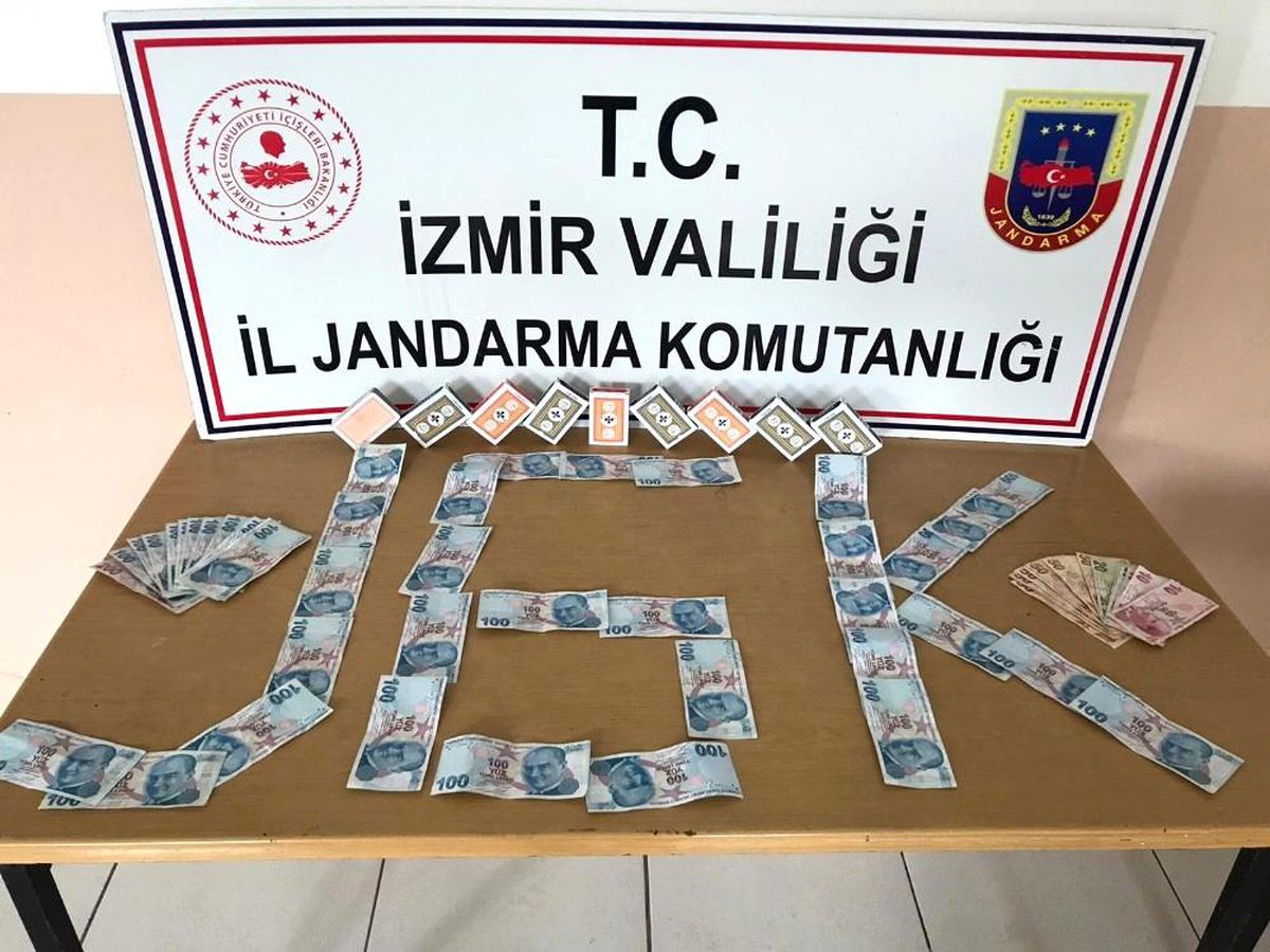 Kısıtlamayı hiçe sayıp bahçedeki çadırda kumar oynayan 6 kişiye suçüstü
