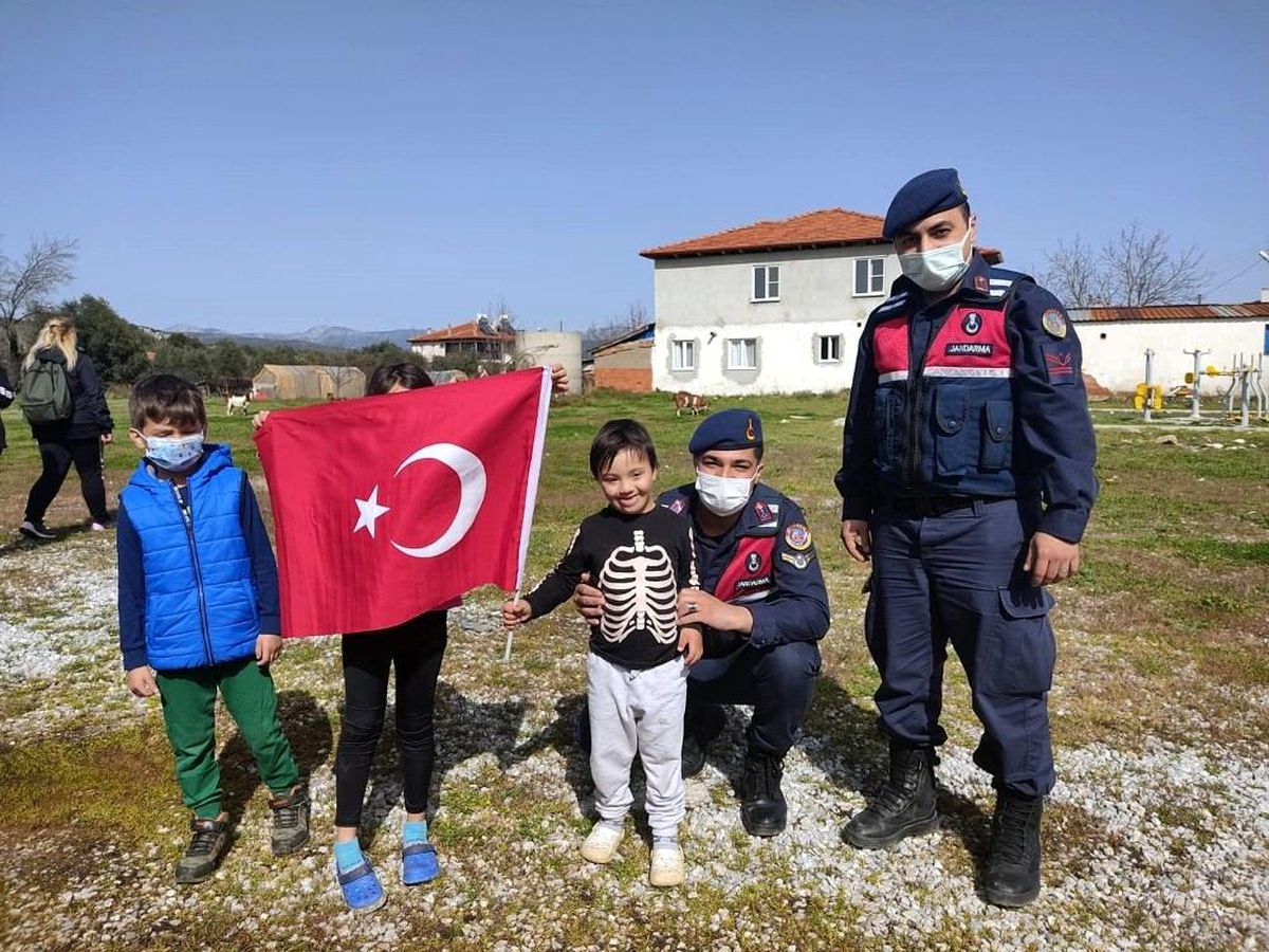 Son dakika haberi: Menteşe Jandarması Down Sendromlular ile birlikte oldu