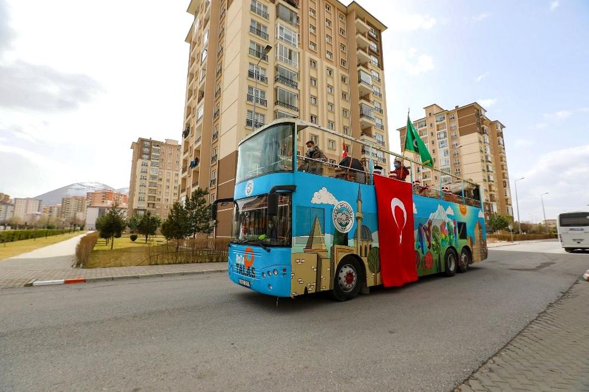 Talas\'ta Nevruz bir başka güzel