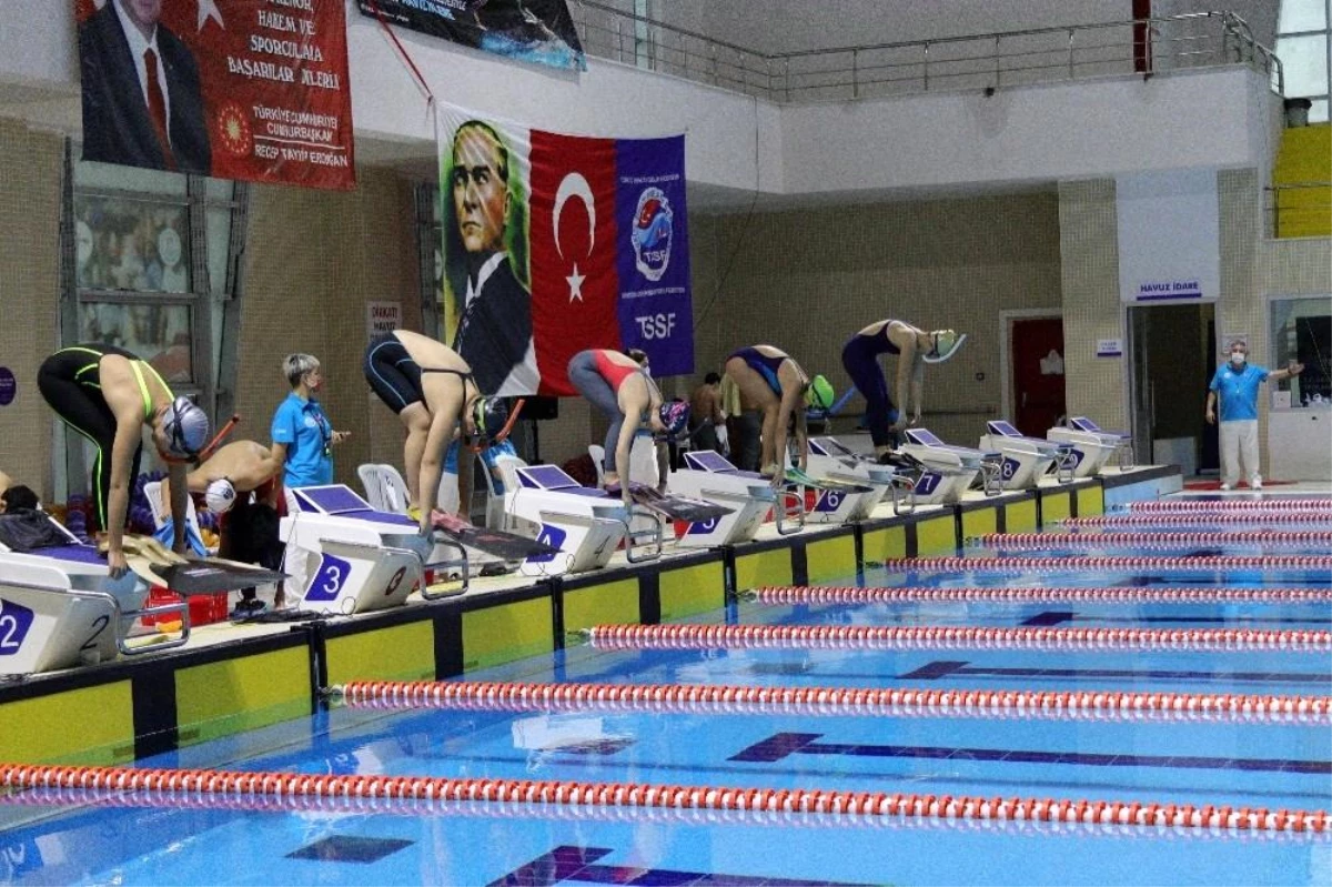 Paletli yüzmede 9 Türkiye rekoru kırıldı