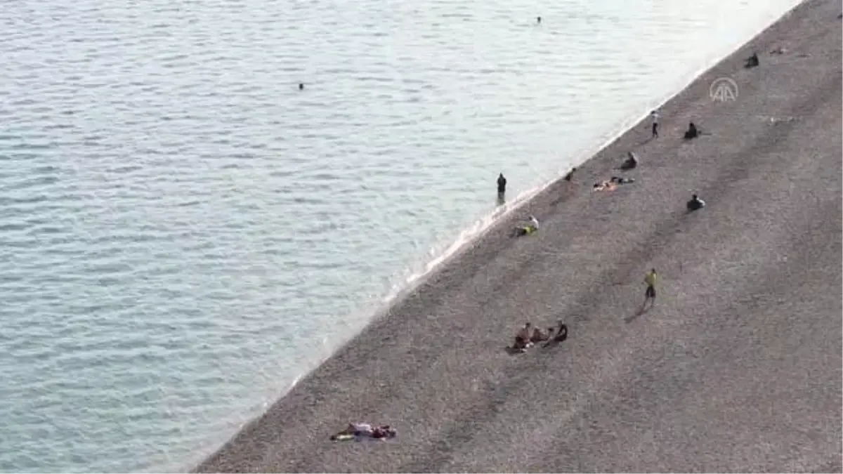 Sokağa çıkma kısıtlaması nedeniyle sessizlik hakim oldu
