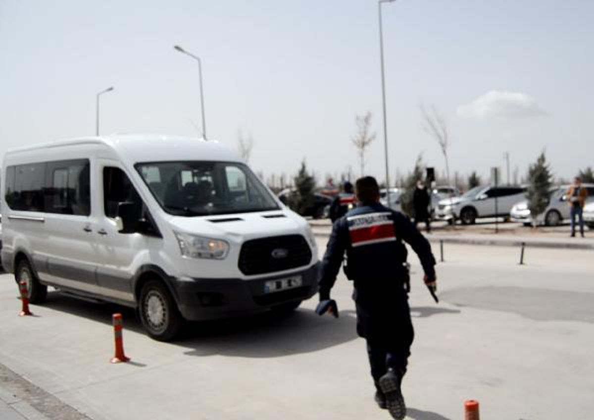 2 yıllık eşini bıçakla ağır yaralayan kadın: Ailevi nedenlerden kavga ettik
