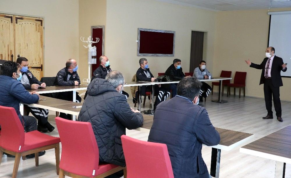 Atatürk Üniversitesi, çalışanlarının iletişim becerilerini geliştiriyor
