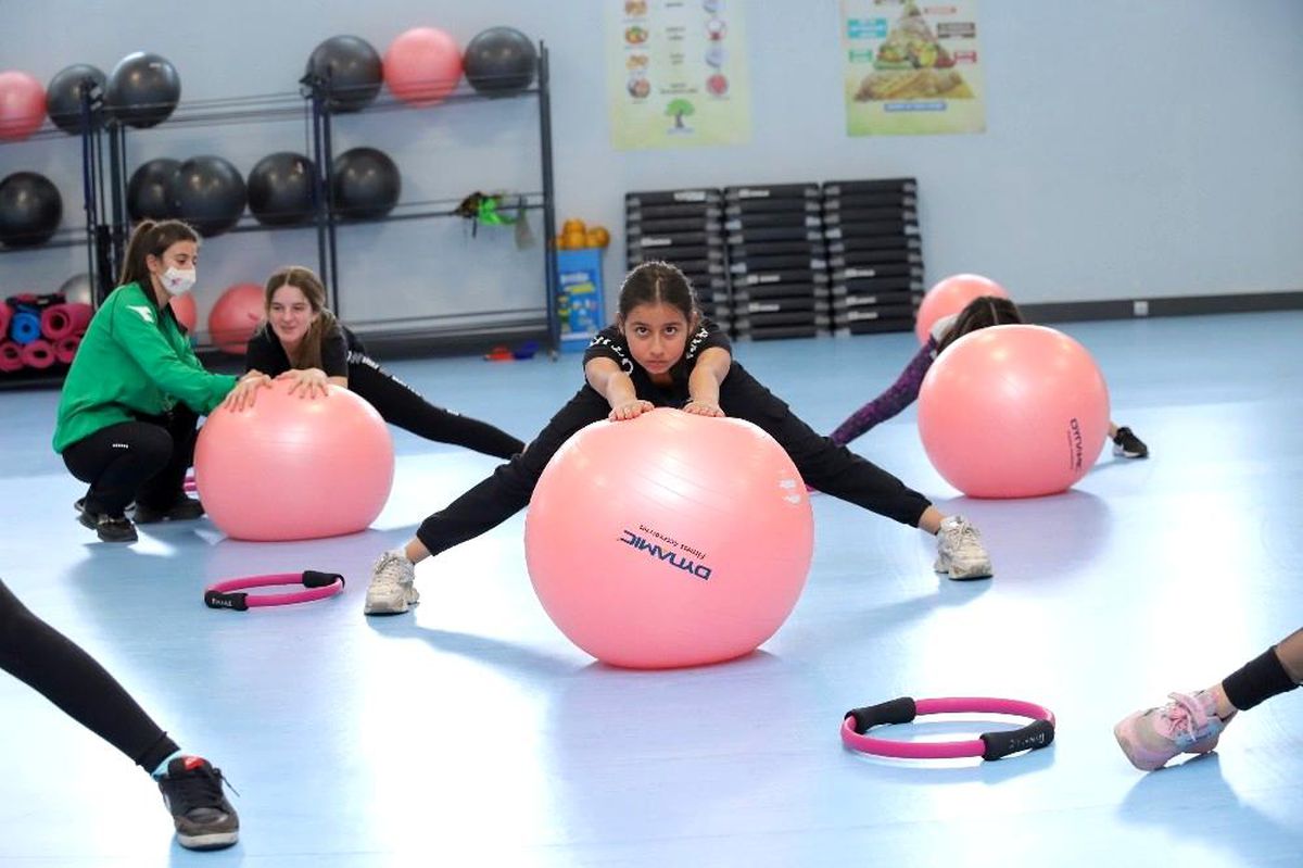 Son dakika haber... Çocuklar spora ilk adımı severek atıyor