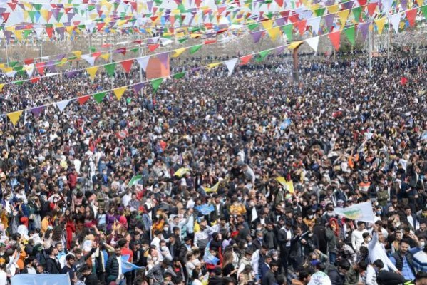 Son dakika haberi | Diyarbakır'da, nevruz kutlamasında gözaltına alınan 81 kişiden 68'i serbest