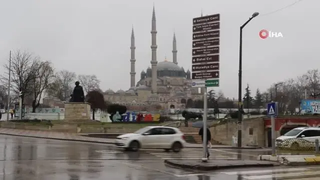 Edirne'de yağmur etkili oluyor