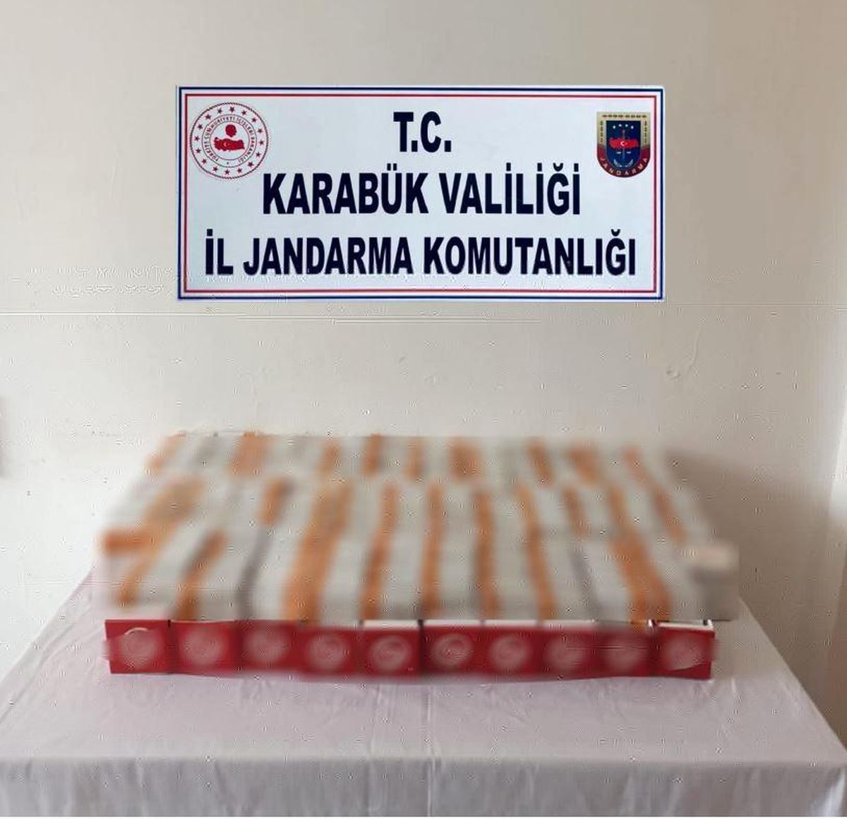 Karabük\'te 6 bin 900 adet makaron ele geçirildi