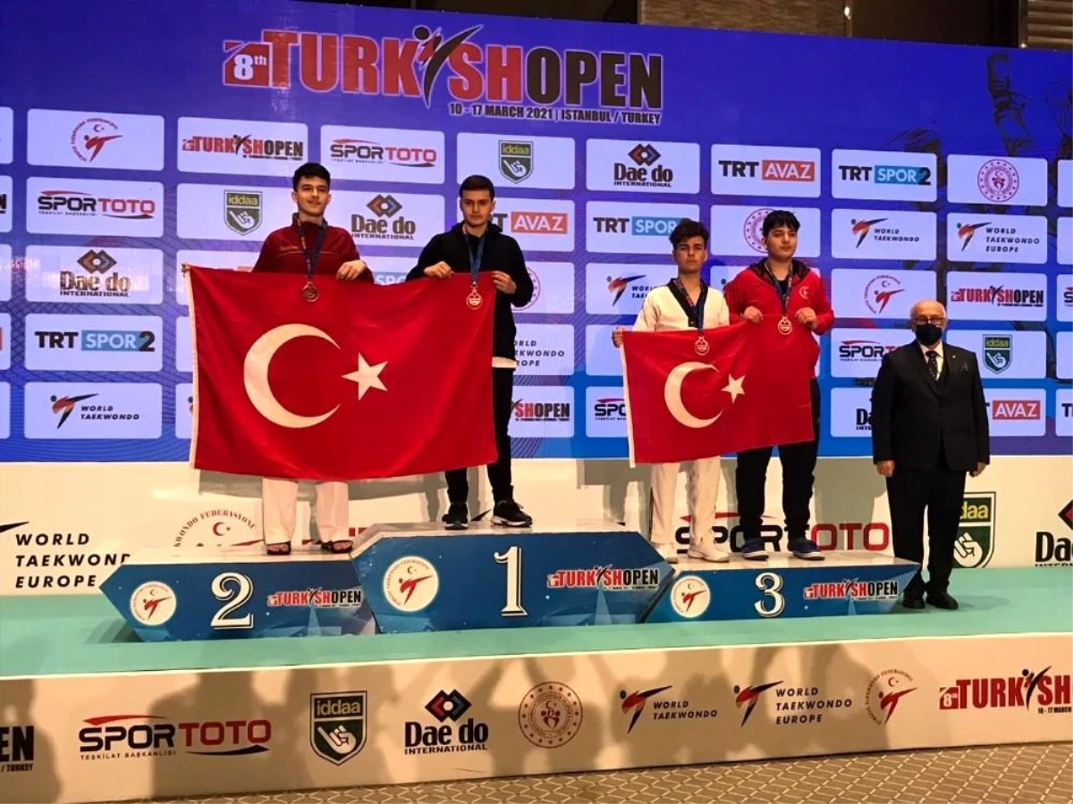 Kayseri\'li taekwondocular 8. Uluslararası Türkiye Açık Taekwondo turnuvasından 9 Madalya ile Döndü