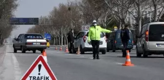 Kırmızı kategorideki Konya'da, hafta sonu tedbirlere uymayan 410 kişiye ceza