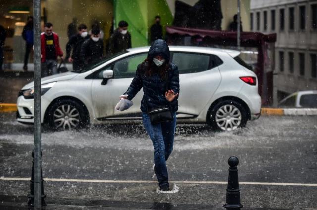 Meteoroloji'den Marmara'ya uyarı: Yüksek kesimlerde kuvvetli yağış ve kar bekleniyor